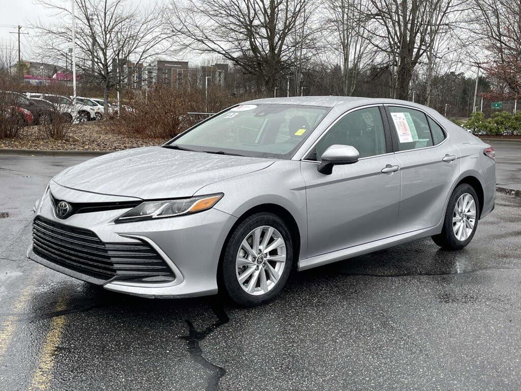 2023 Toyota Camry LE FWD