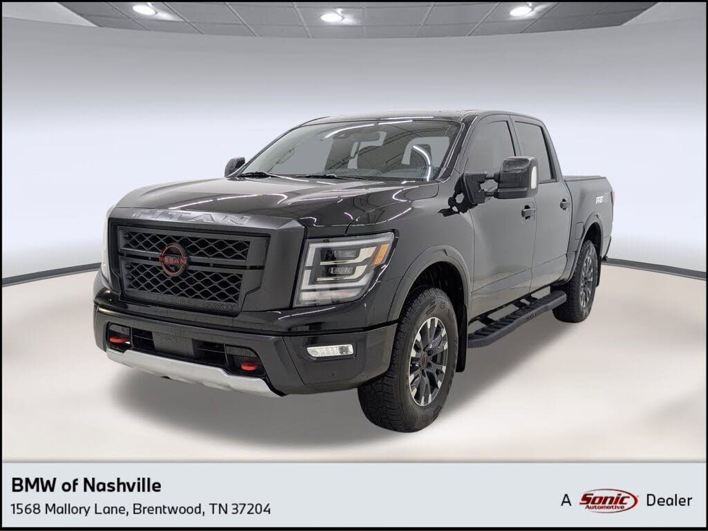 2024 Nissan Titan PRO-4X Crew Cab 4WD