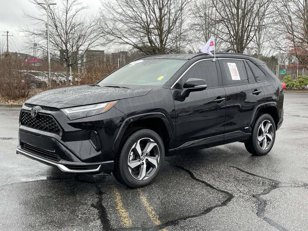 2025 Toyota RAV4 Plug-in Hybrid SE AWD