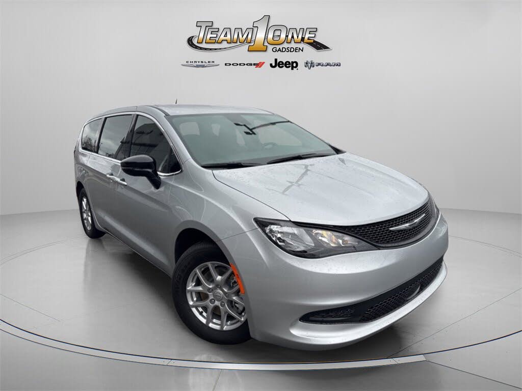 2026 Chrysler Voyager LX FWD