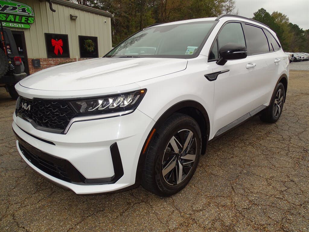 2022 Kia Sorento S FWD
