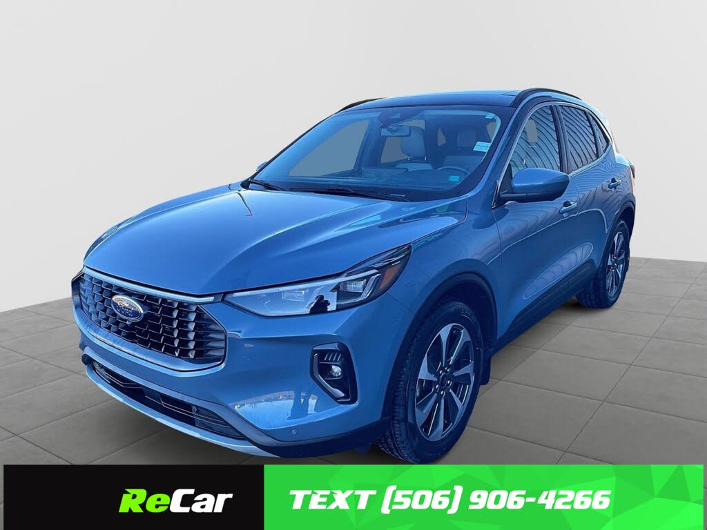 Ford Escape Platinum AWD 2023