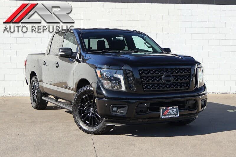 2018 Nissan Titan SV Crew Cab RWD