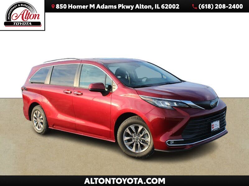 2023 Toyota Sienna XLE 7-Passenger FWD
