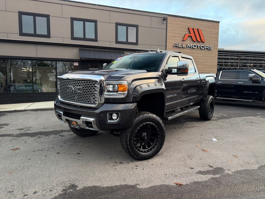 2016 GMC Sierra 2500HD Denali Crew Cab SB 4WD