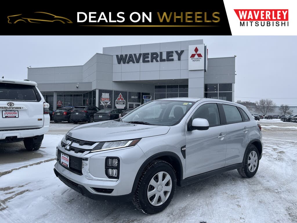 2025 Mitsubishi RVR ES FWD