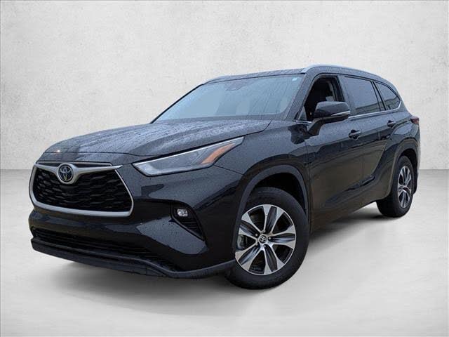 2024 Toyota Highlander XLE FWD