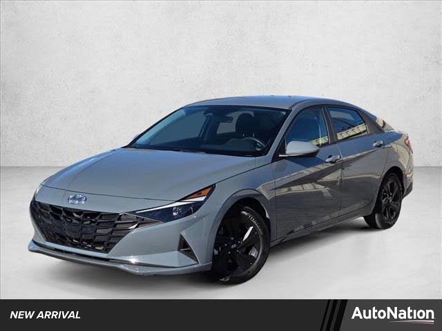 2022 Hyundai Elantra SEL FWD