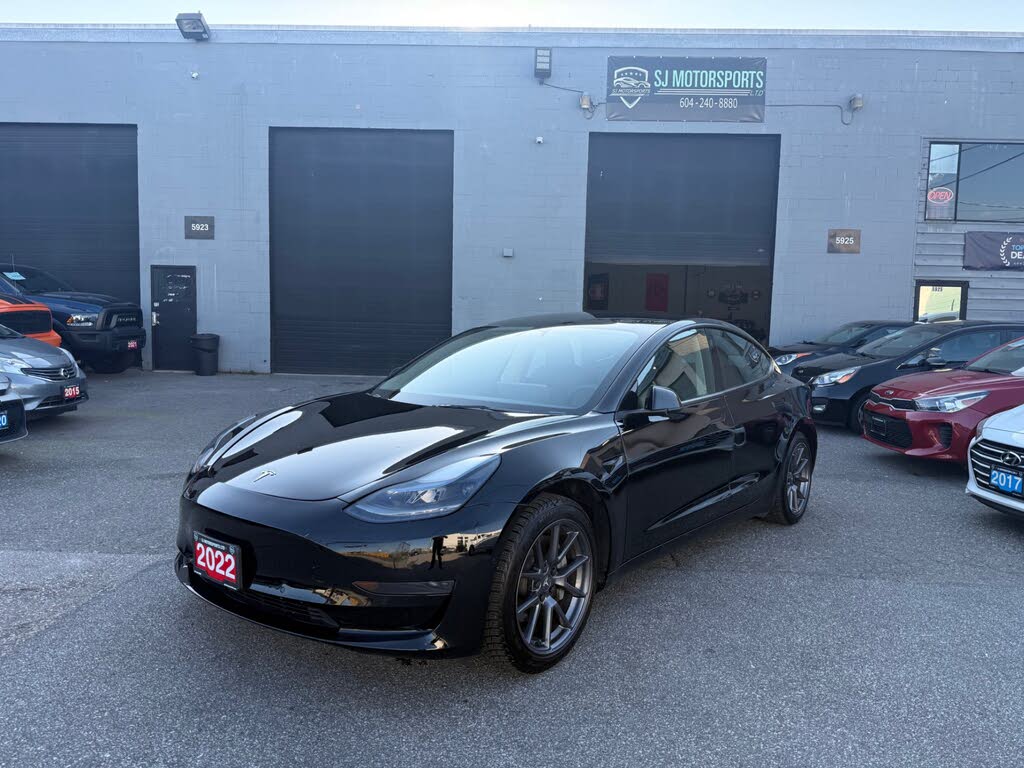 2022 Tesla Model 3 RWD