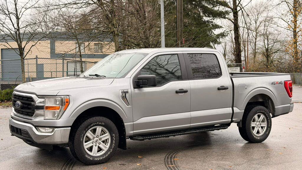 Ford F-150 XLT SuperCrew 4WD 2022