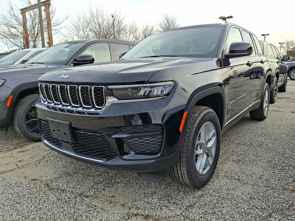 2025 Jeep Grand Cherokee Laredo X 4WD