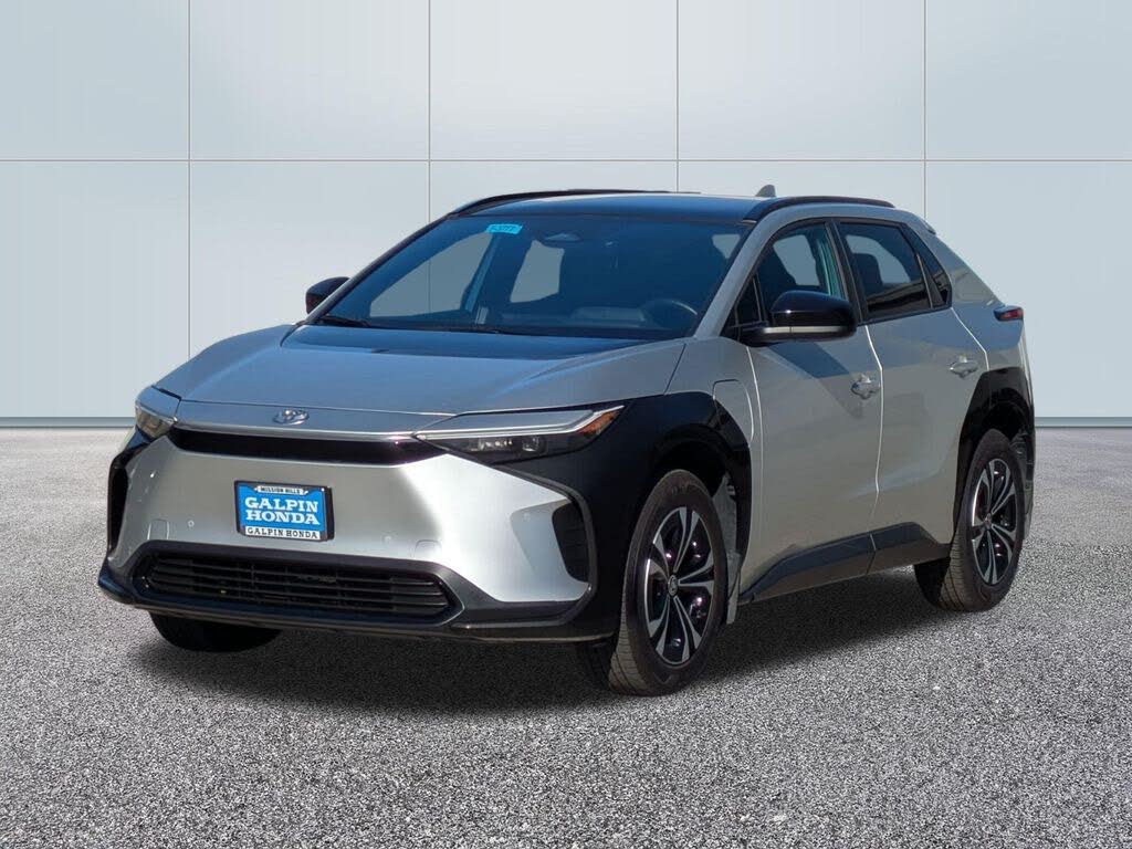 2025 Toyota bZ4X XLE FWD