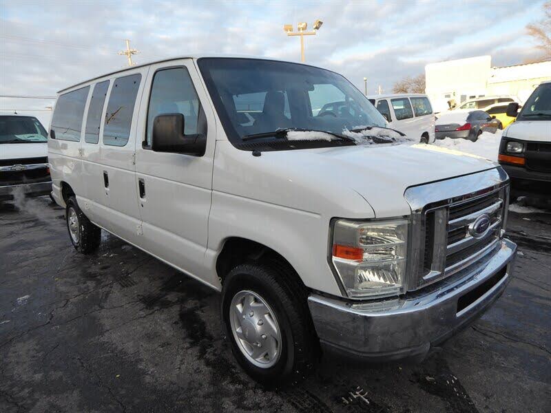 2012 Ford E-Series E-350 XL Super Duty Passenger Van