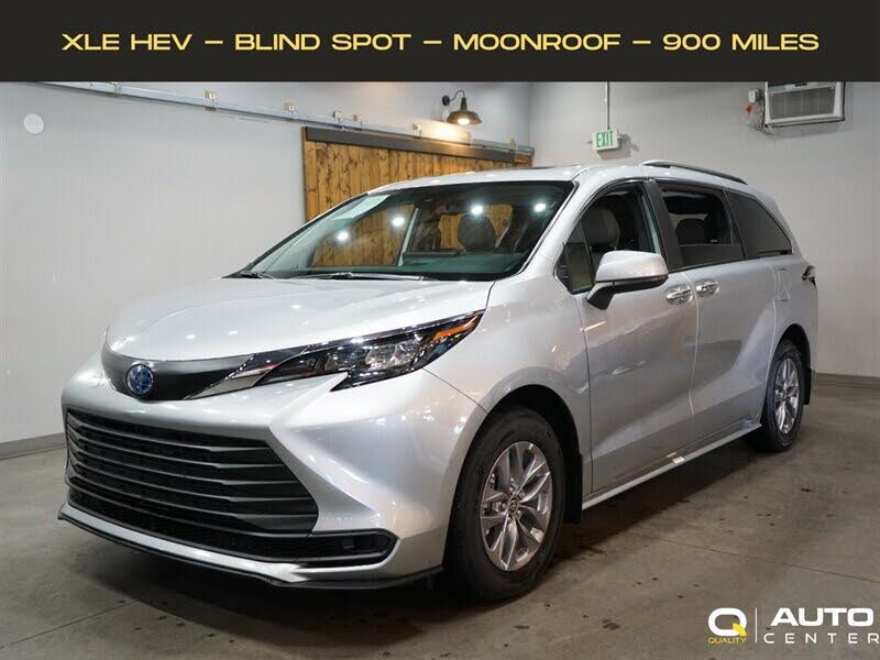 2025 Toyota Sienna XLE 8-Passenger FWD