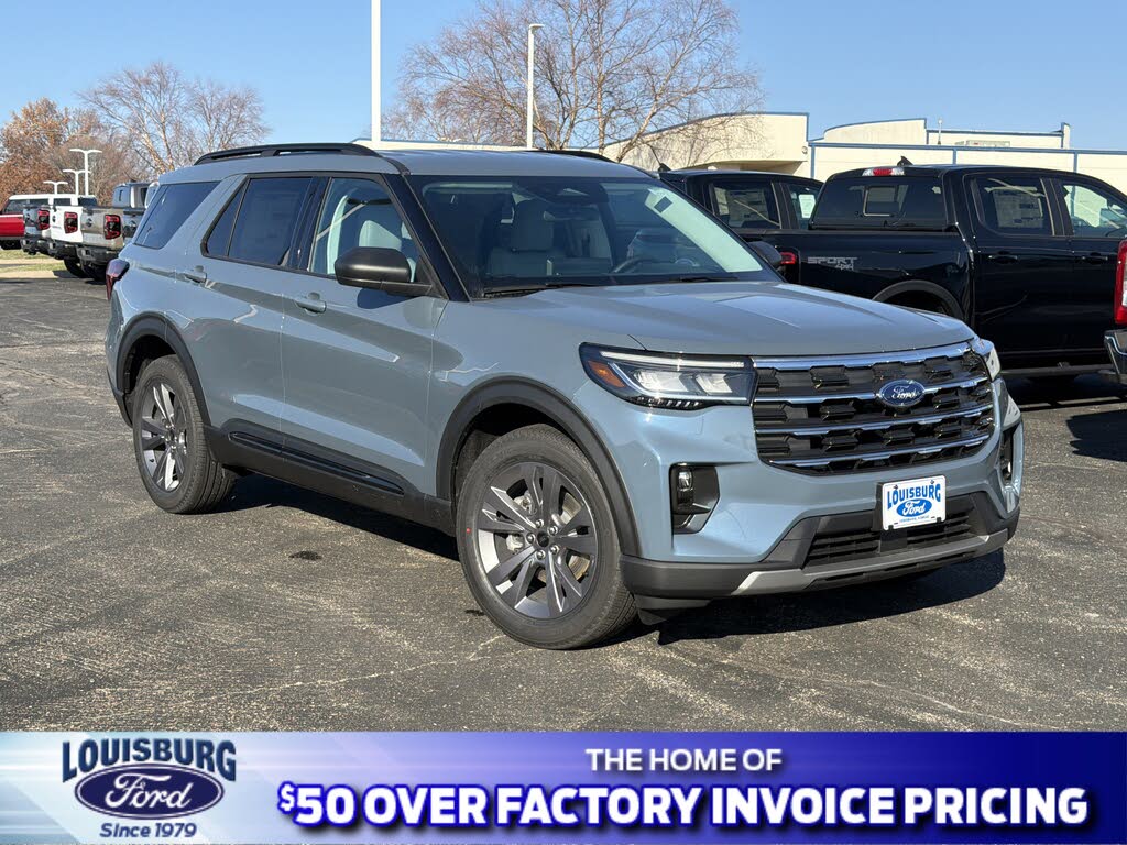 2026 Ford Explorer Active AWD