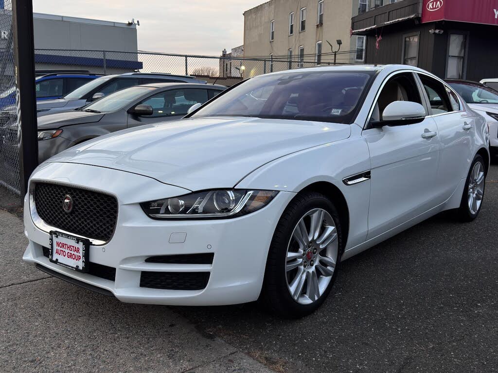 2019 Jaguar XE 25t Premium AWD
