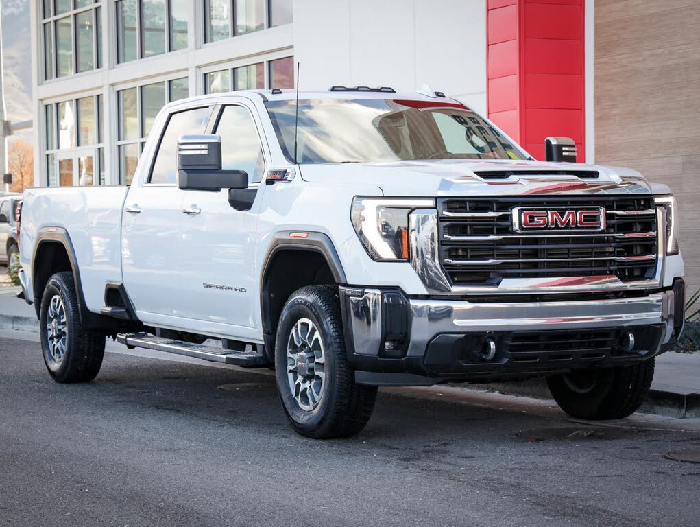 2024 GMC Sierra 3500HD SLT Crew Cab 4WD