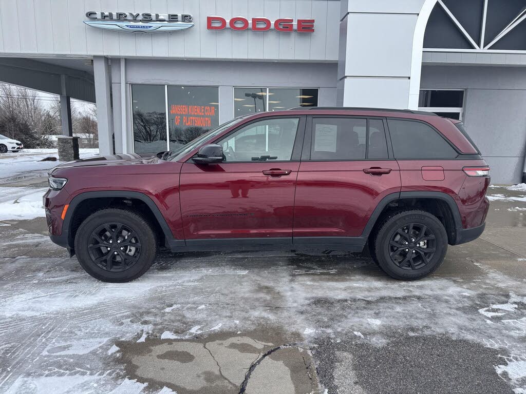 2024 Jeep Grand Cherokee Altitude 4WD
