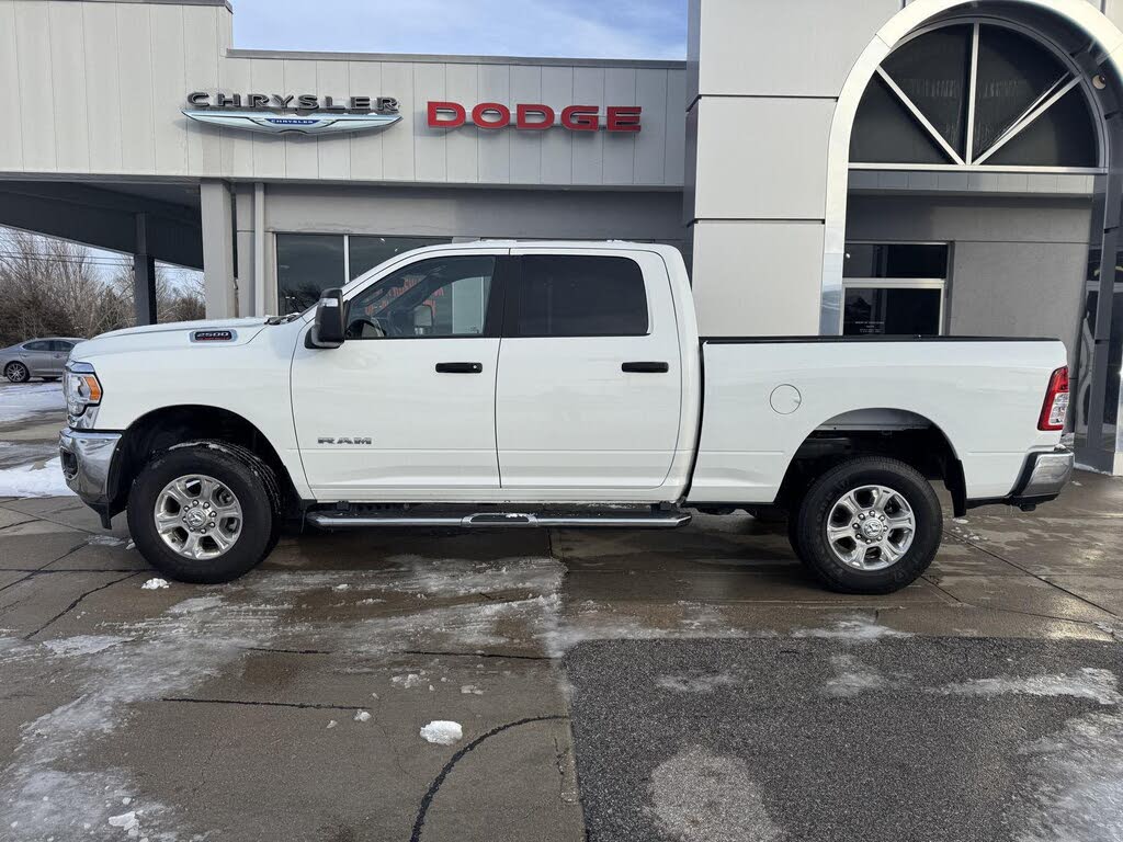 2024 RAM 2500 Big Horn Crew Cab 4WD