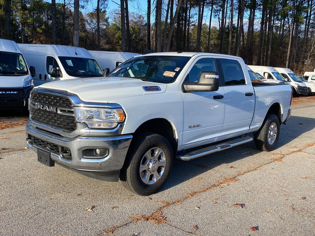 2024 RAM 2500 Big Horn Crew Cab 4WD