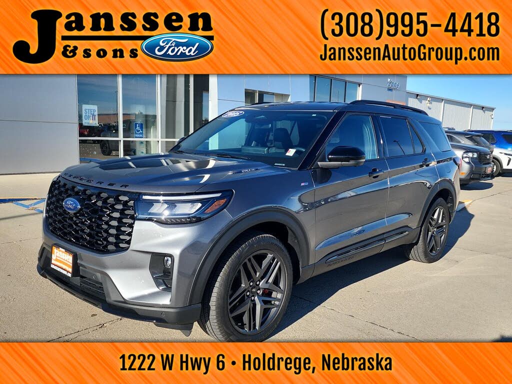 2025 Ford Explorer ST-Line AWD