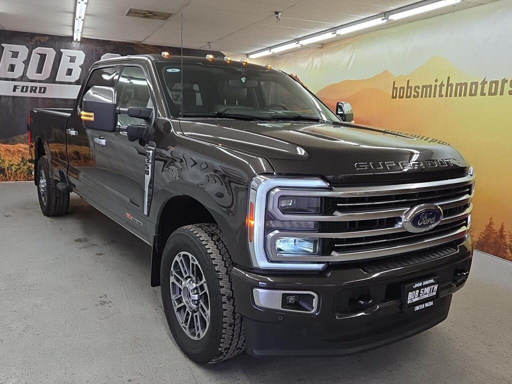 2025 Ford F-350 Super Duty Platinum Crew Cab 4WD