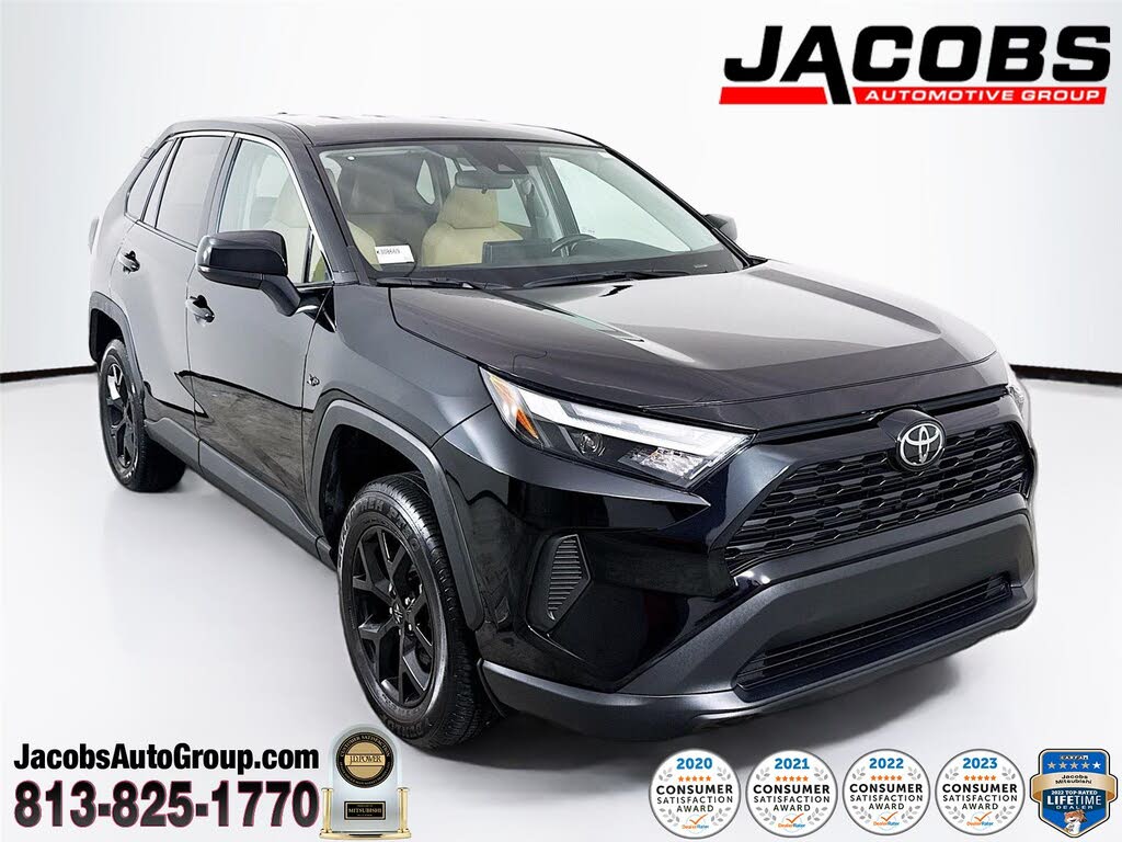 2025 Toyota RAV4 LE FWD