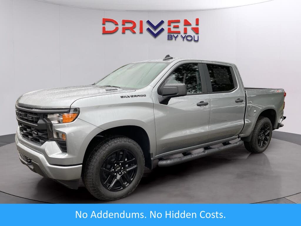 2026 Chevrolet Silverado 1500 Custom Crew Cab 4WD