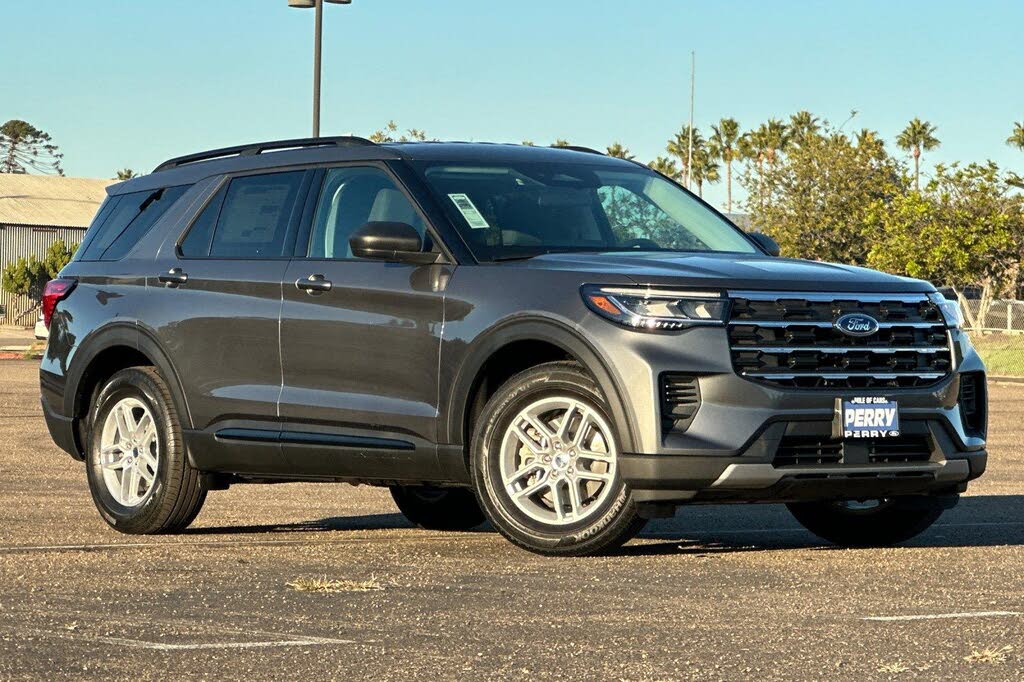 2026 Ford Explorer Active RWD