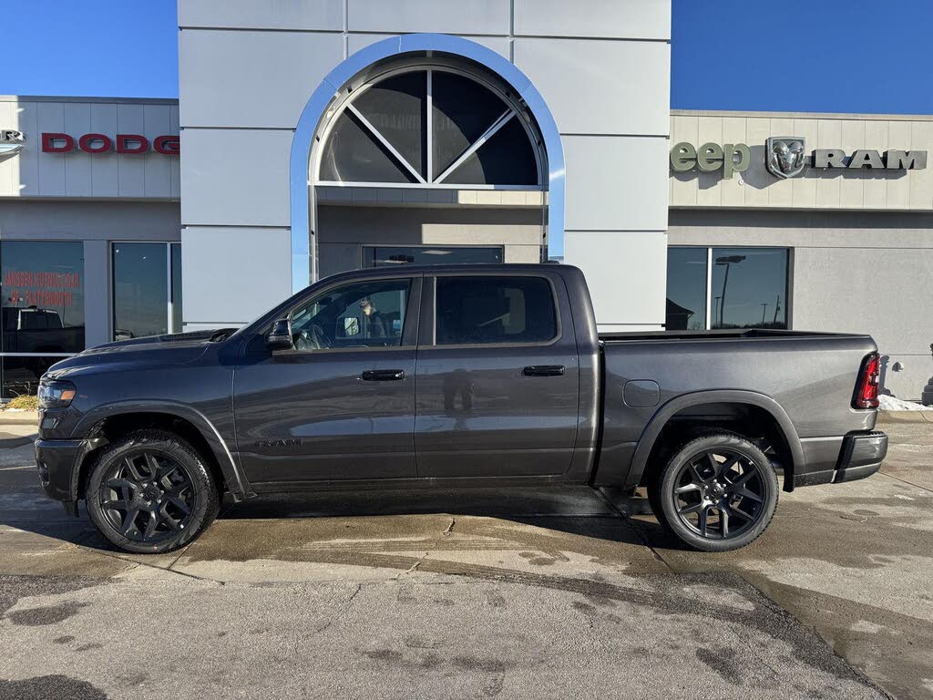 2026 RAM 1500 Laramie Crew Cab 4WD