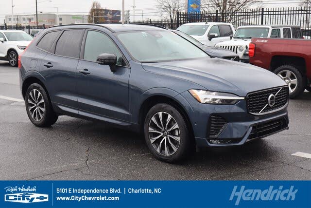 2025 Volvo XC60 B5 Plus Dark Theme AWD