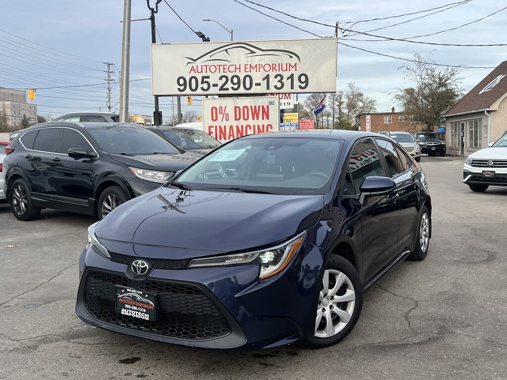 2022 Toyota Corolla LE FWD