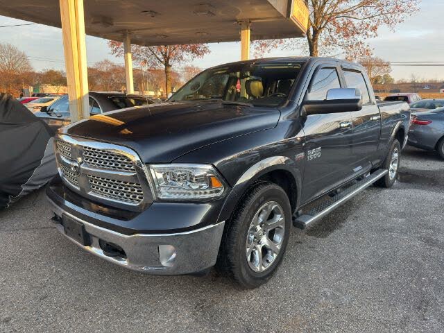 2018 RAM 1500 Laramie Crew Cab 4WD