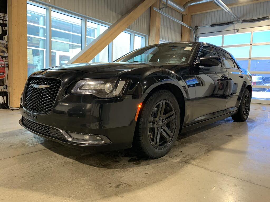 2015 Chrysler 300 S RWD