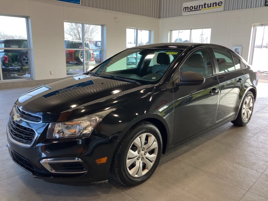 2015 Chevrolet Cruze LS Sedan FWD