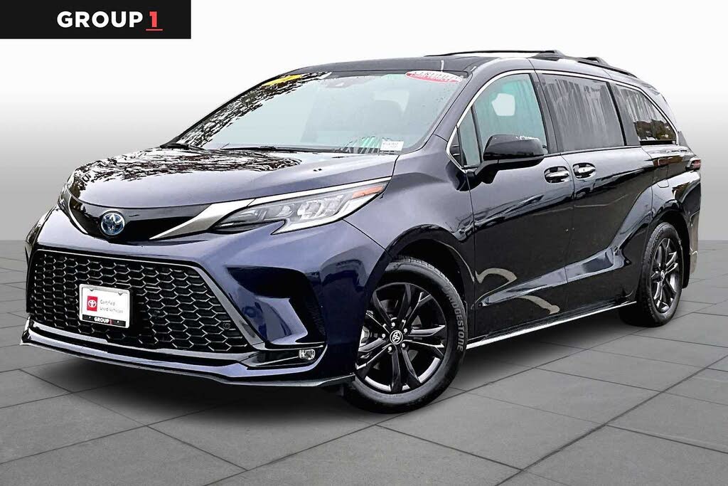 2024 Toyota Sienna XSE 7-Passenger AWD