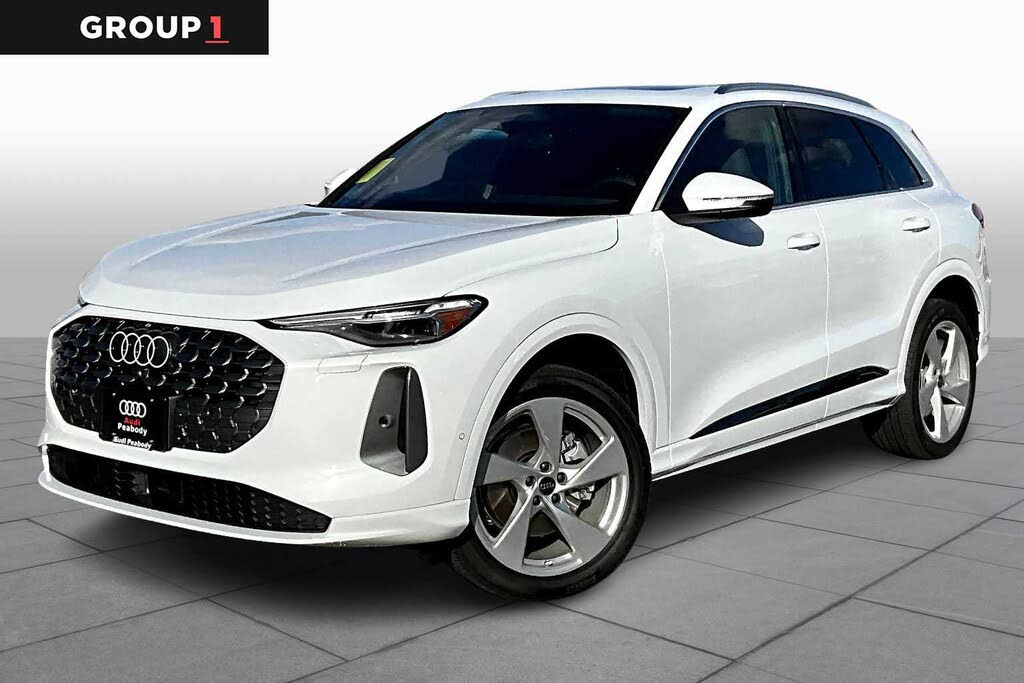 2025 Audi Q5 quattro Premium Plus 40 TFSI