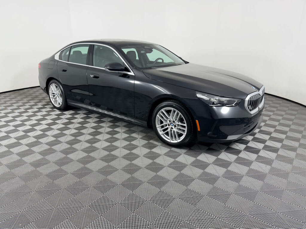 2025 BMW 5 Series 530i xDrive