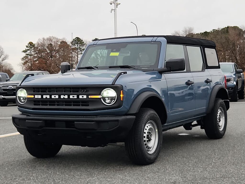 2025 Ford Bronco 4-Door 4WD