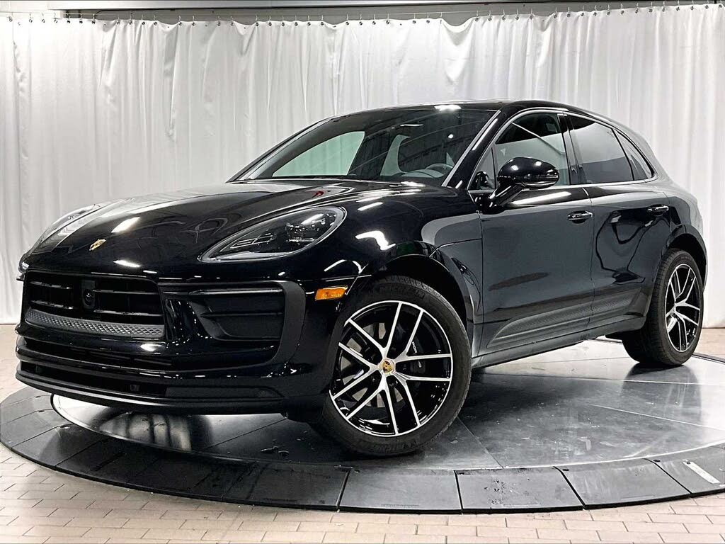 2025 Porsche Macan AWD