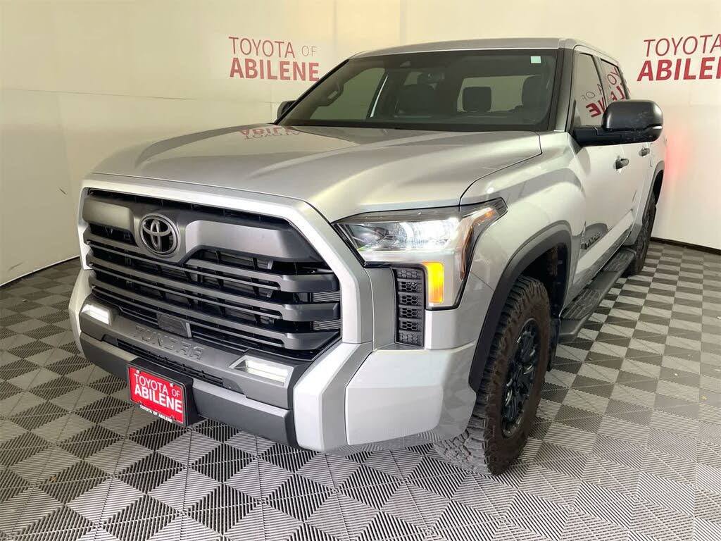 2025 Toyota Tundra SR5 CrewMax Cab RWD