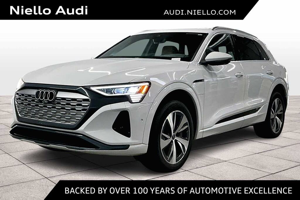2024 Audi Q8 e-tron quattro Premium Plus AWD