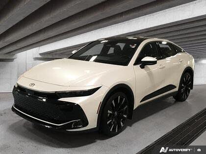 2023 Toyota Crown Platinum AWD