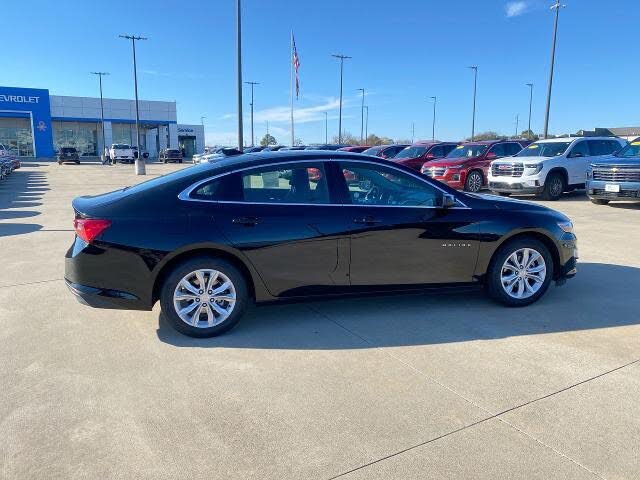2024 Chevrolet Malibu LT with 1LT FWD