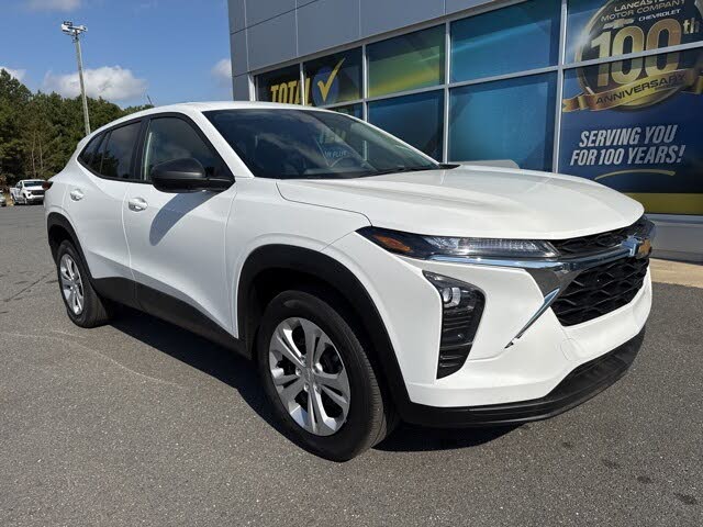 2025 Chevrolet Trax LS FWD