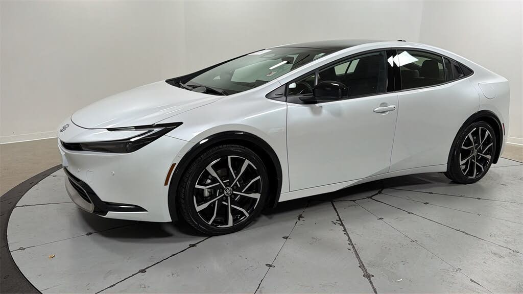 2025 Toyota Prius Plug-In Hybrid XSE Premium FWD