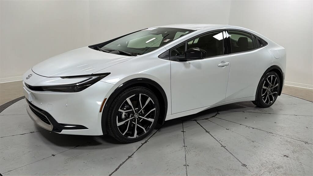 2025 Toyota Prius Plug-In Hybrid XSE Premium FWD