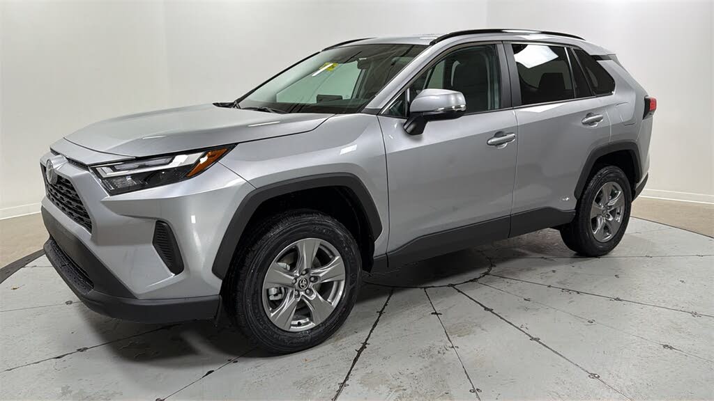 2025 Toyota RAV4 Hybrid XLE AWD