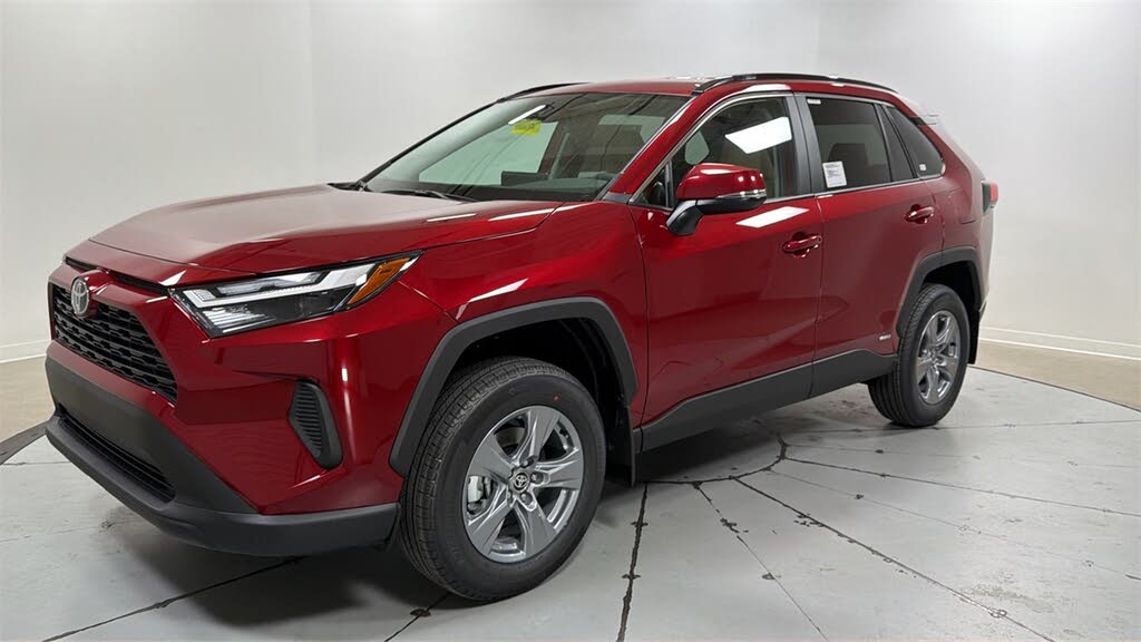 2025 Toyota RAV4 Hybrid XLE AWD