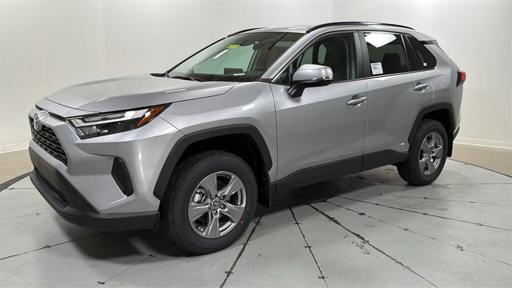 2025 Toyota RAV4 Hybrid XLE AWD